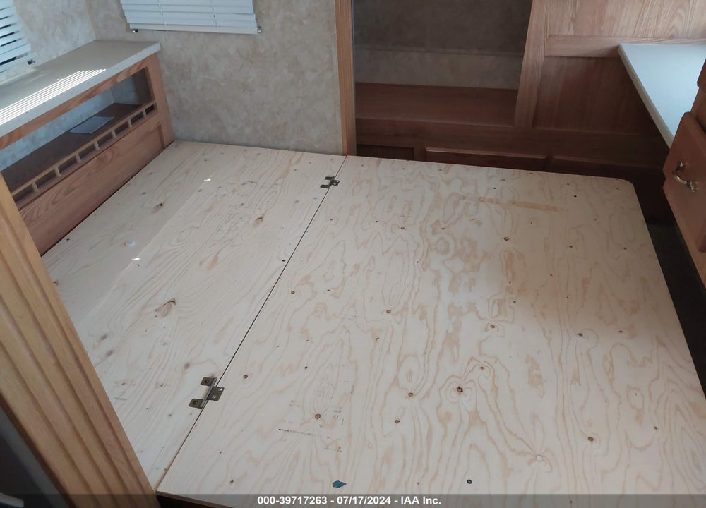 2006 FOREST RIVER 381 FBRB SALEM TRAVEL TRAILER VIN: 4X4TSMP226J015974