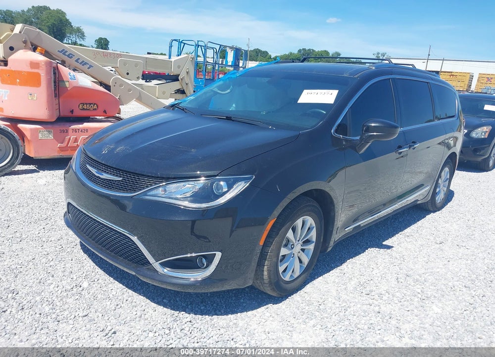 2018 CHRYSLER PACIFICA TOURING L PLUS VIN: 2C4RC1EG3JR312458