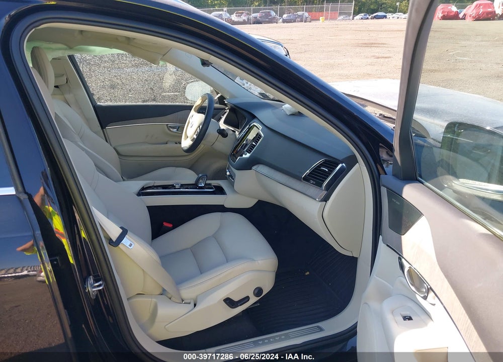 2023 VOLVO XC90 B6 PLUS 7-SEATER VIN: YV4062PN9P1969616