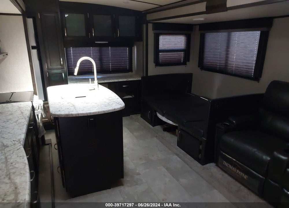 2019 GRAND DESIGN IMAGINE VIN: 573TE3220K6614814