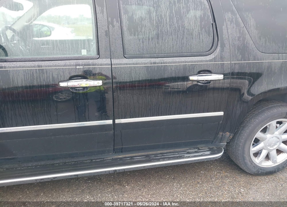 2011 GMC YUKON XL 1500 DENALI VIN: 1GKS2MEFXBR189914