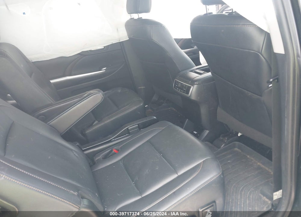 2019 TOYOTA HIGHLANDER XLE VIN: 5TDKZRFH4KS326996
