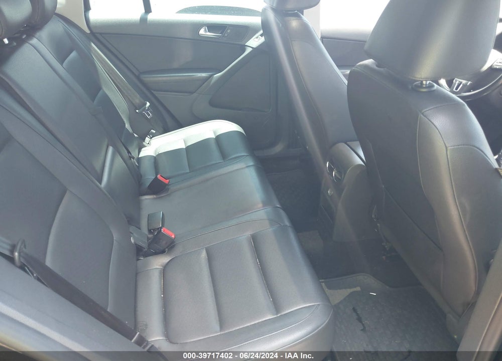 2012 VOLKSWAGEN TIGUAN SE VIN: WVGBV7AX7CW537864