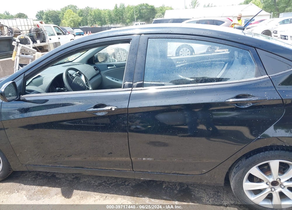 2013 HYUNDAI ACCENT GLS VIN: KMHCU4AE3DU377998