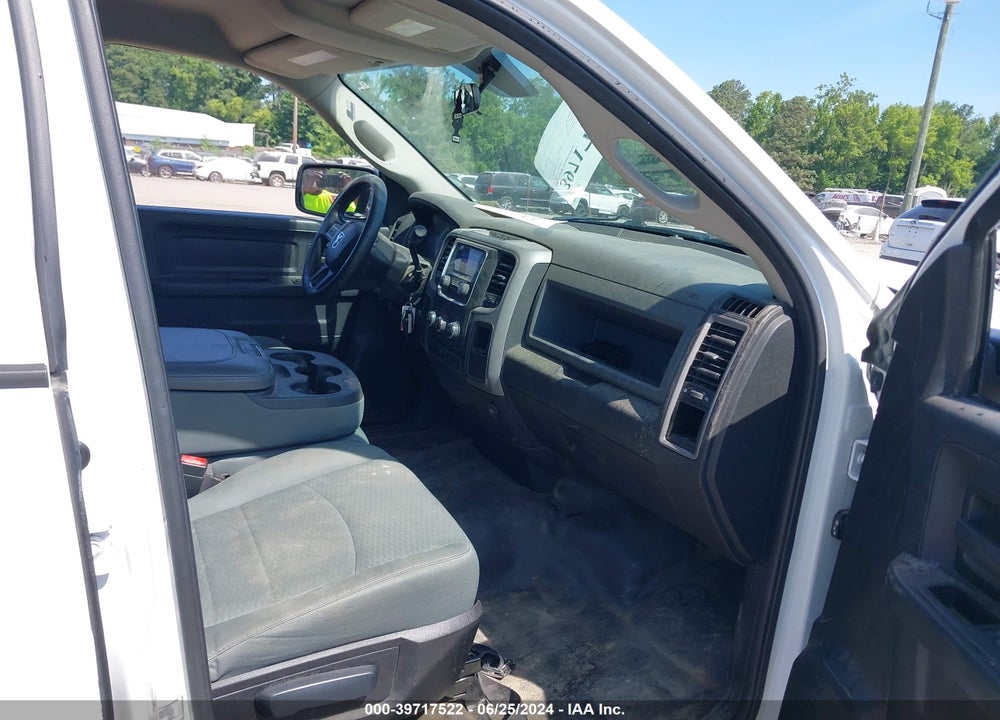 2016 RAM 1500 TRADESMAN VIN: 1C6RR6FT5GS100795