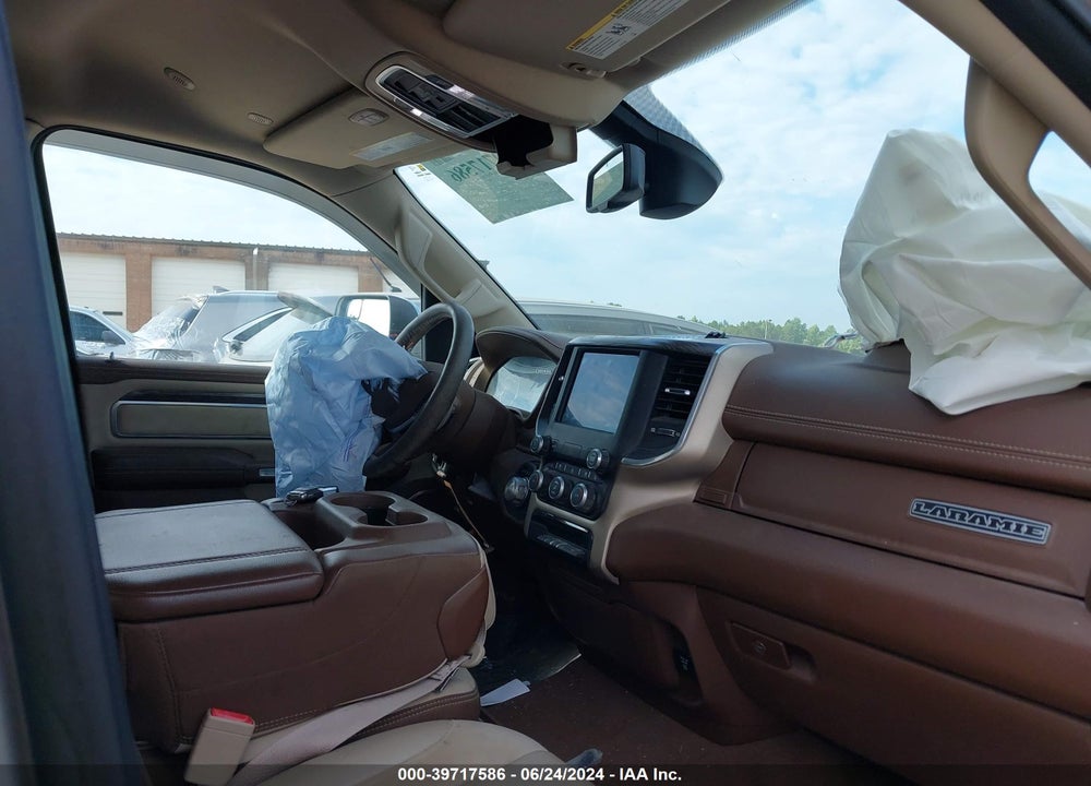 2019 RAM 1500 LAIE  4X4 5'7 BOX VIN: 1C6SRFJT4KN678287