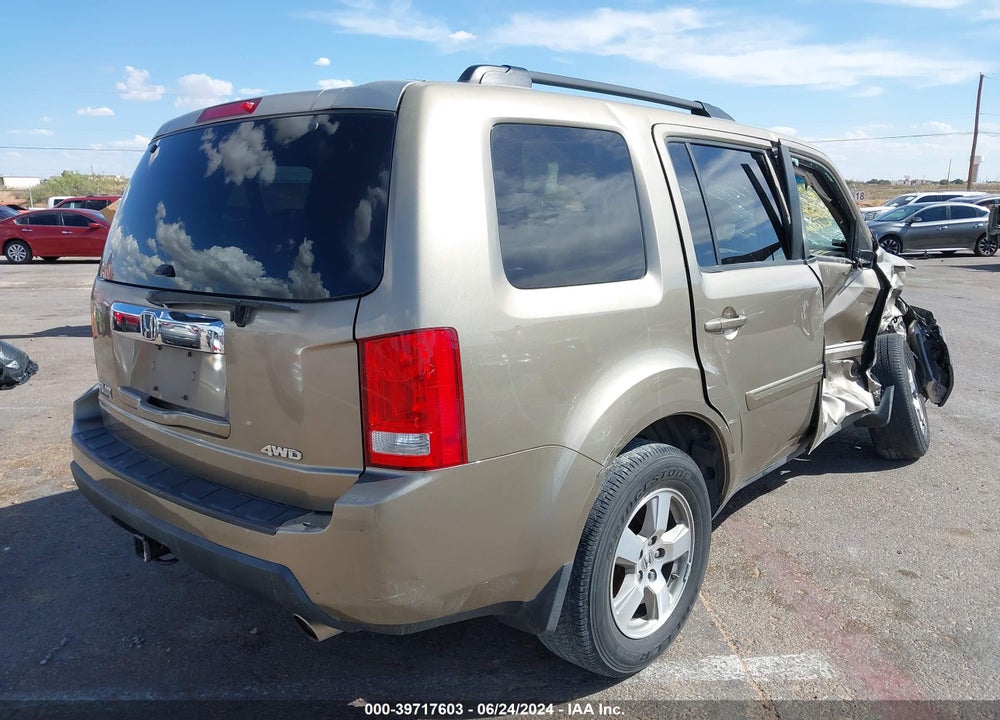 2011 HONDA PILOT EX-L VIN: 5FNYF4H52BB053330