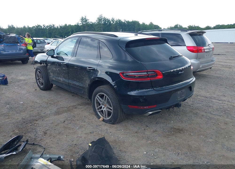 2018 PORSCHE MACAN VIN: WP1AA2A57JLB08847