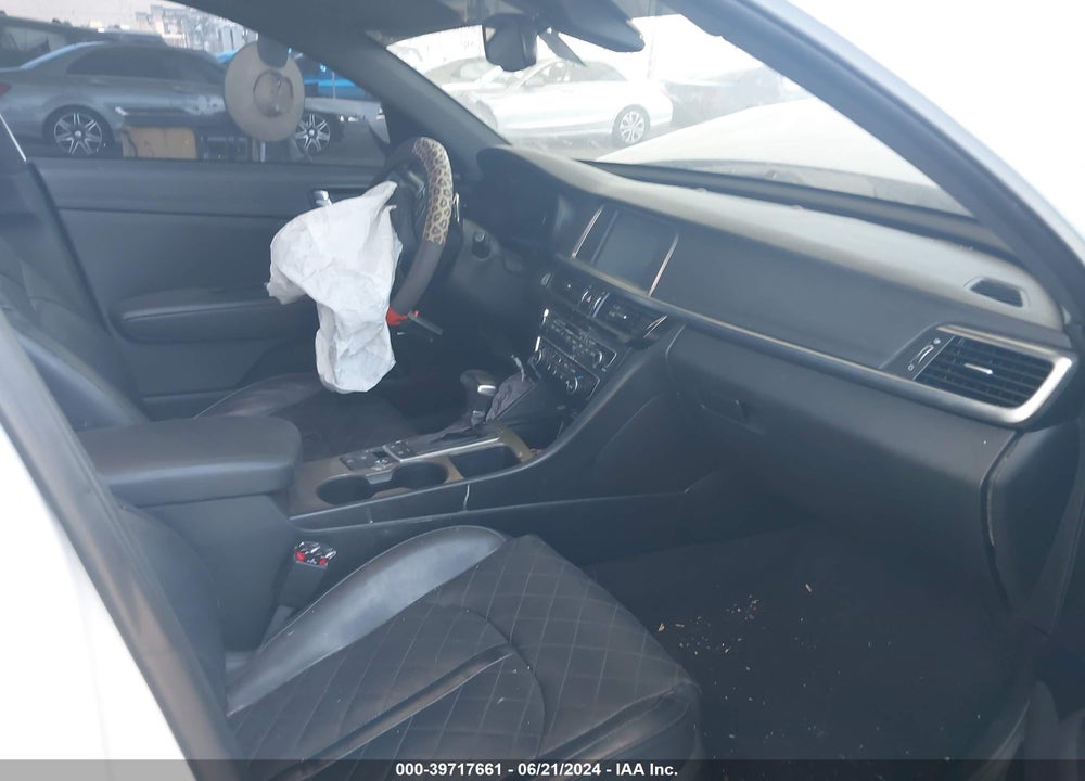 2018 KIA OPTIMA SX TURBO VIN: 5XXGV4L28JG248131