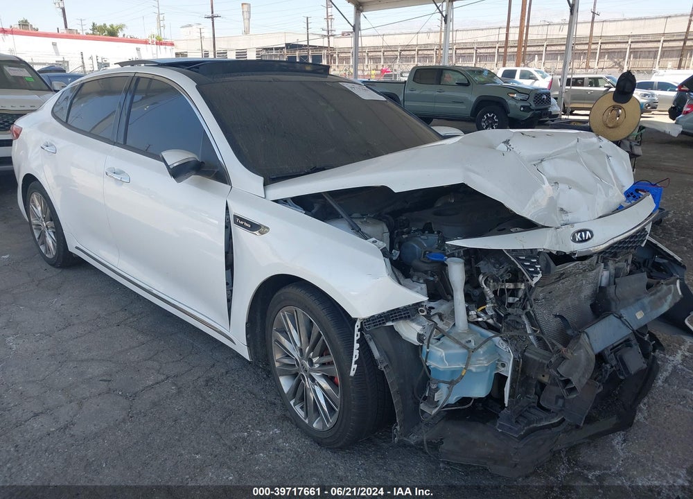 2018 KIA OPTIMA SX TURBO VIN: 5XXGV4L28JG248131