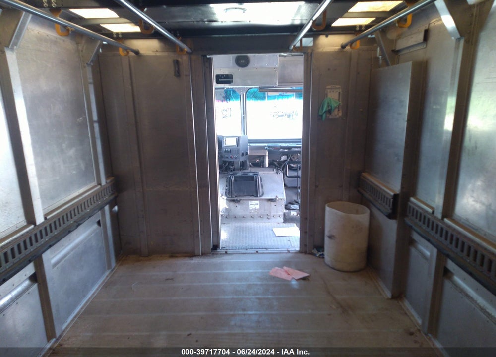 2012 WORKHORSE CUSTOM CHASSIS COMMERCIAL CHASSIS W62 VIN: 5B4LFG2E7C3448712