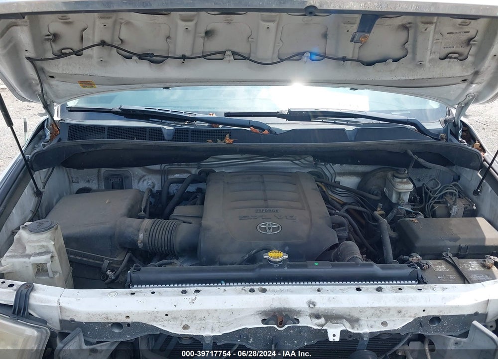 2011 TOYOTA TUNDRA GRADE 5.7L V8 VIN: 5TFEY5F19BX106839