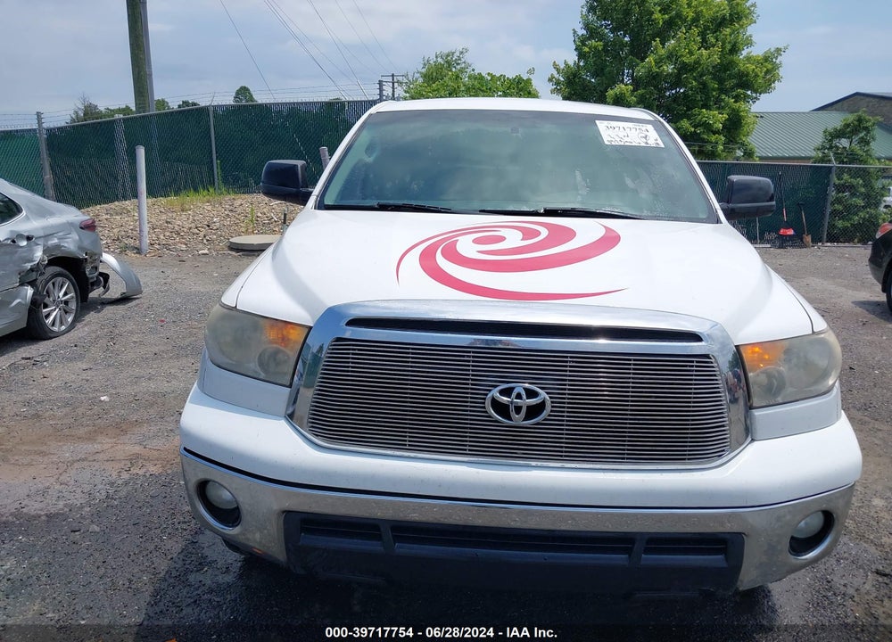 2011 TOYOTA TUNDRA GRADE 5.7L V8 VIN: 5TFEY5F19BX106839