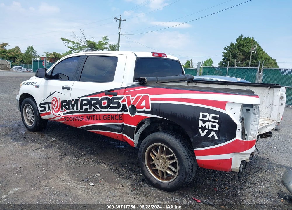 2011 TOYOTA TUNDRA GRADE 5.7L V8 VIN: 5TFEY5F19BX106839