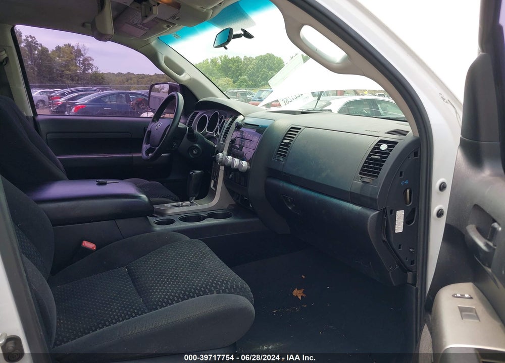 2011 TOYOTA TUNDRA GRADE 5.7L V8 VIN: 5TFEY5F19BX106839