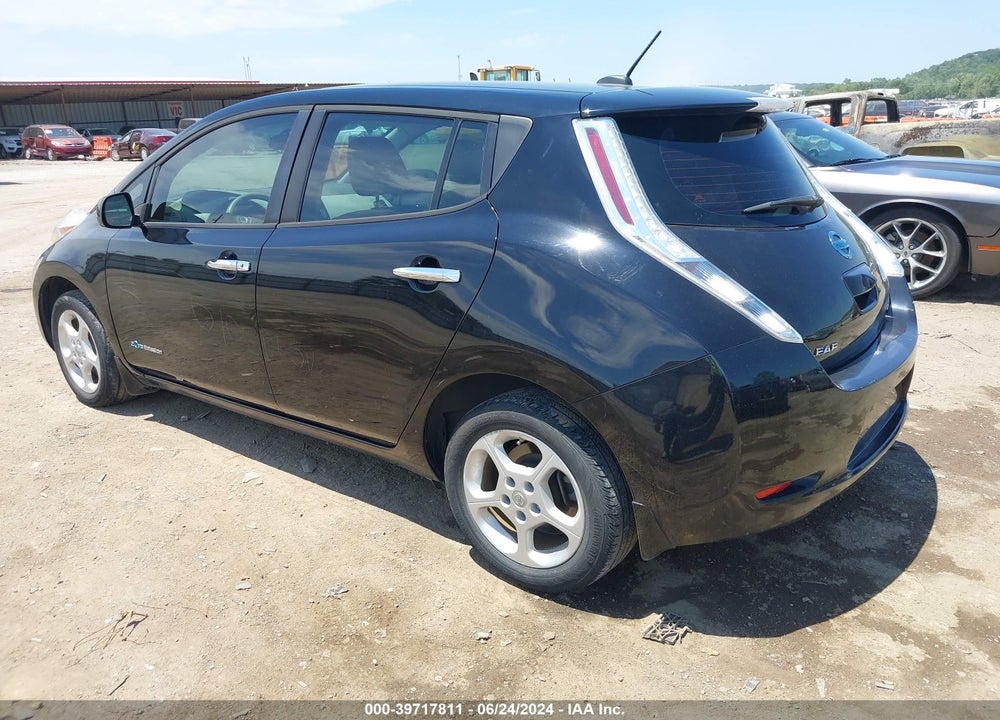 2015 NISSAN LEAF SV VIN: 1N4AZ0CP3FC304195