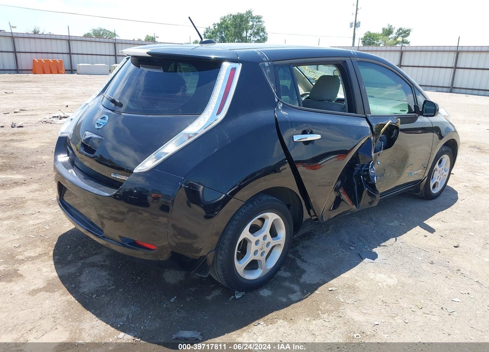 2015 NISSAN LEAF SV VIN: 1N4AZ0CP3FC304195