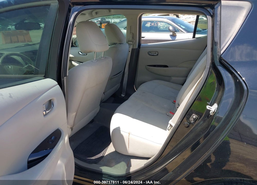 2015 NISSAN LEAF SV VIN: 1N4AZ0CP3FC304195