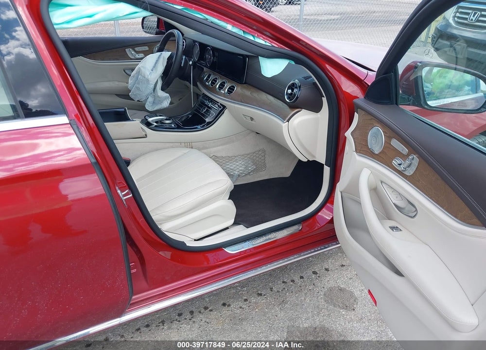 2017 MERCEDES-BENZ E 300 VIN: WDDZF4JB8HA179381