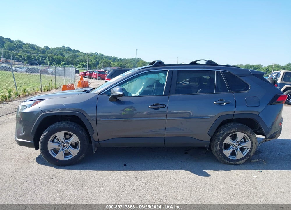 2024 TOYOTA RAV4 XLE VIN: 2T3P1RFV9RW431240