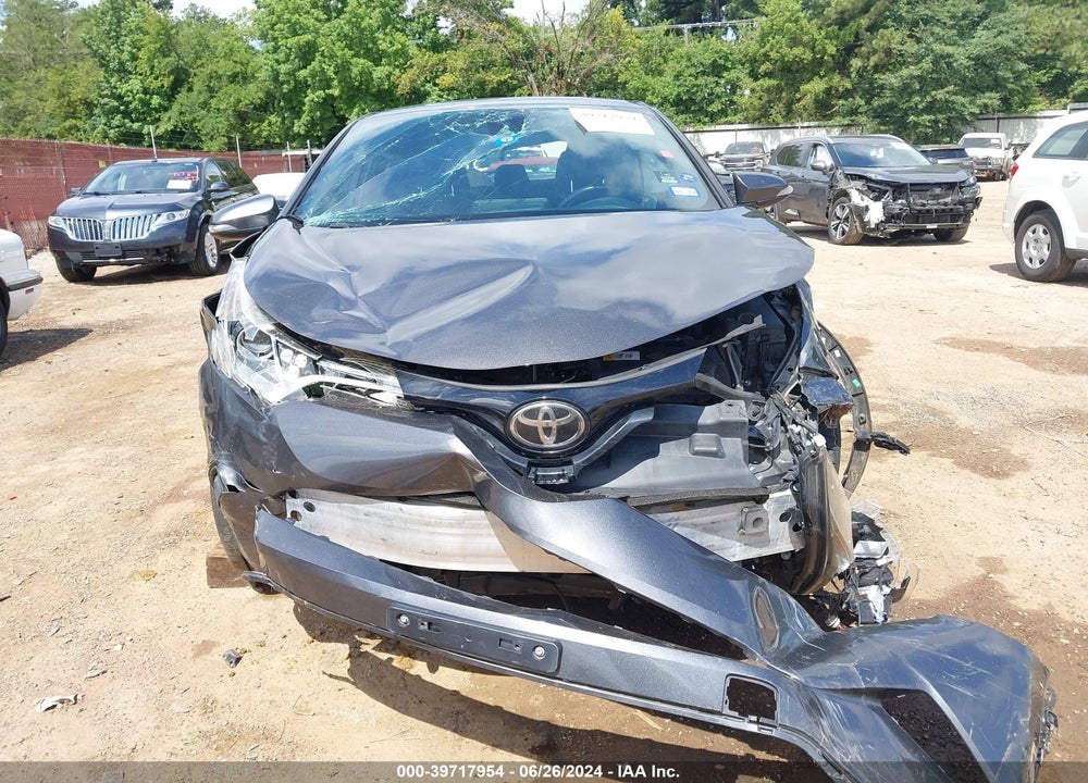 2018 TOYOTA C-HR XLE VIN: NMTKHMBX2JR030181