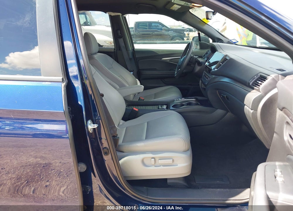 2022 HONDA PASSPORT 2WD EX-L VIN: 5FNYF7H52NB007163