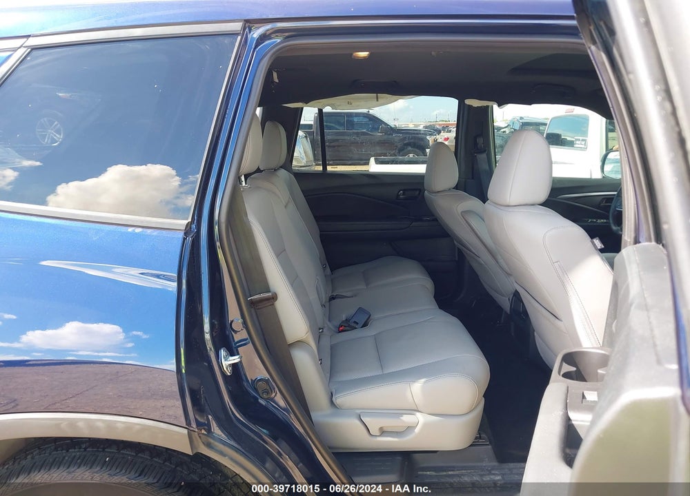 2022 HONDA PASSPORT 2WD EX-L VIN: 5FNYF7H52NB007163