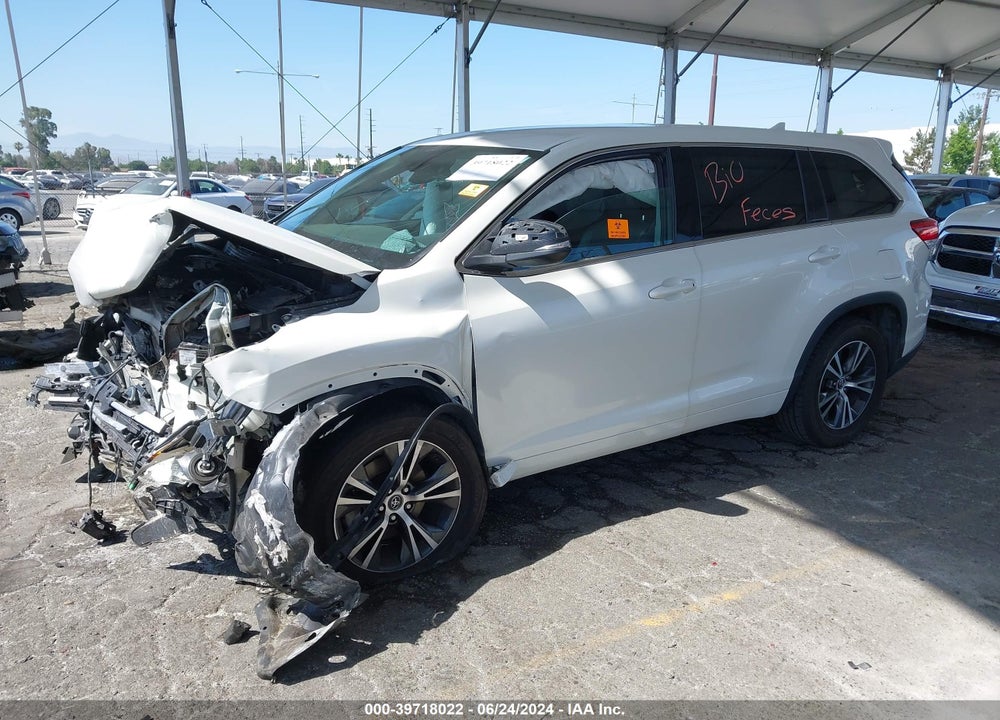 2018 TOYOTA HIGHLANDER LE PLUS VIN: 5TDZZRFH6JS278446