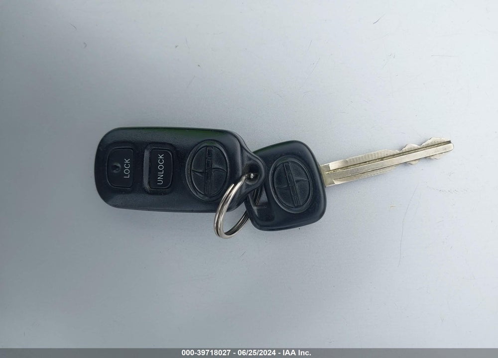2005 SCION XB VIN: JTLKT334850195700