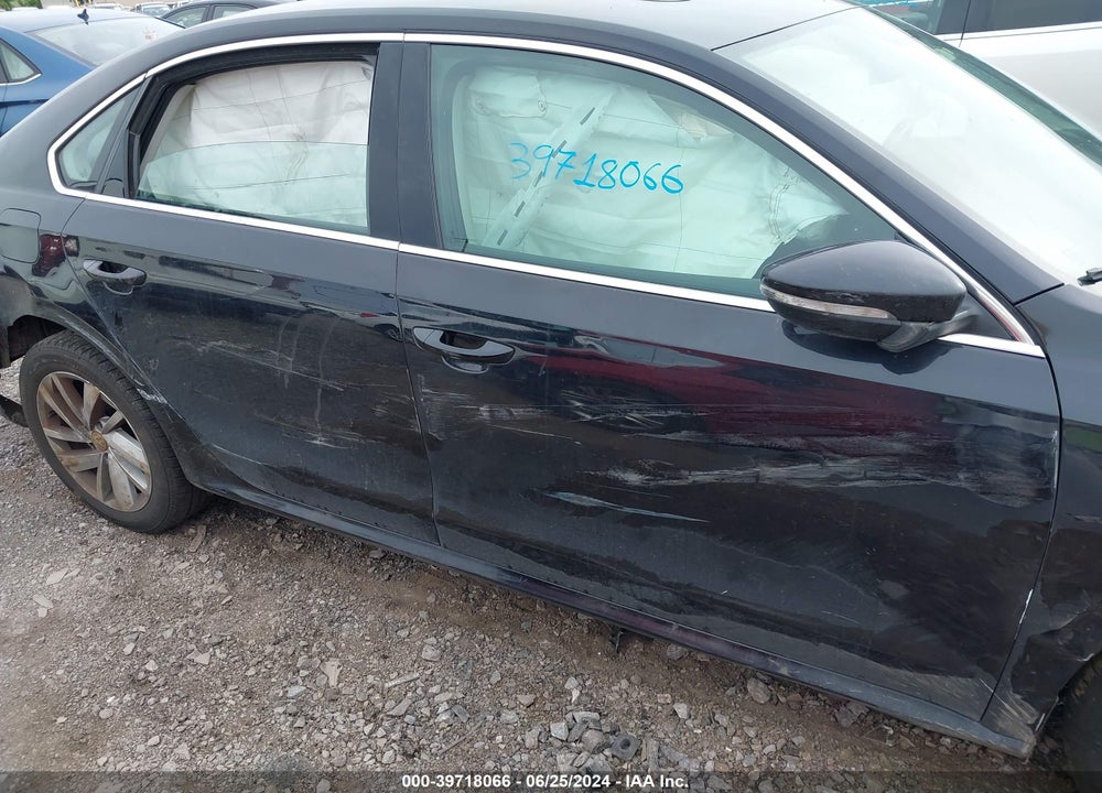 2018 VOLKSWAGEN PASSAT 2.0T SE VIN: 1VWBA7A38JC042307