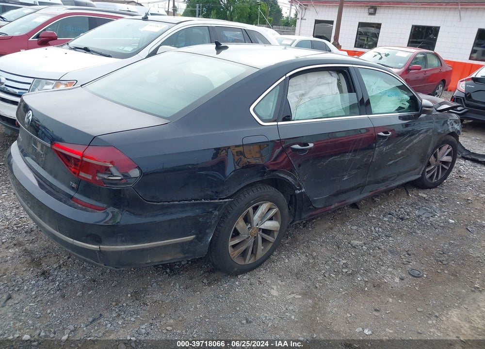 2018 VOLKSWAGEN PASSAT 2.0T SE VIN: 1VWBA7A38JC042307