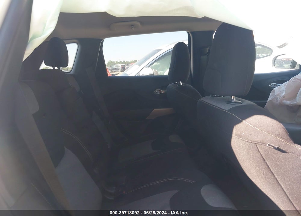2018 JEEP CHEROKEE LATITUDE VIN: 1C4PJLCBXJD518119