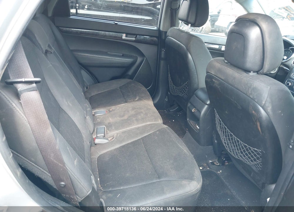 2014 KIA SORENTO LX VIN: 5XYKT4A6XEG436219