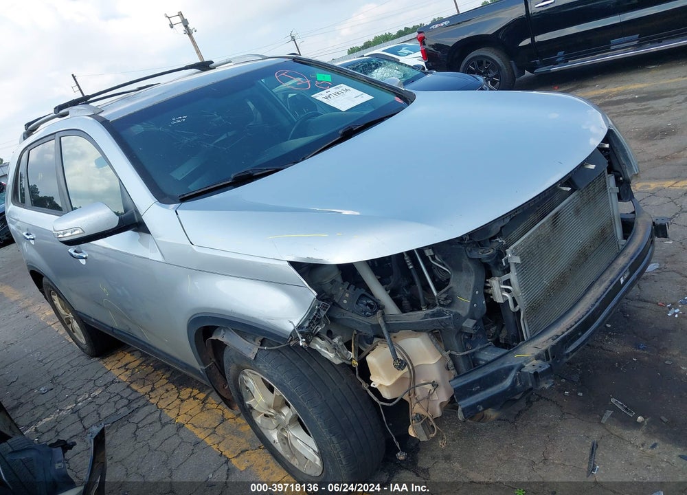 2014 KIA SORENTO LX VIN: 5XYKT4A6XEG436219