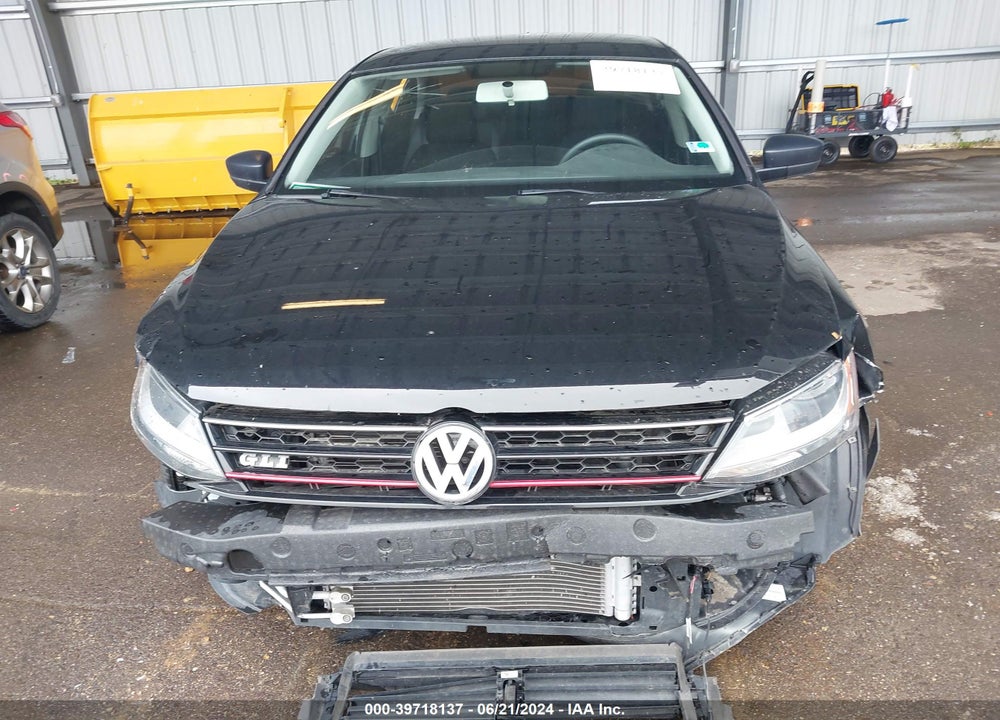 2015 VOLKSWAGEN JETTA 1.8T SE VIN: 3VWD17AJ0FM225407