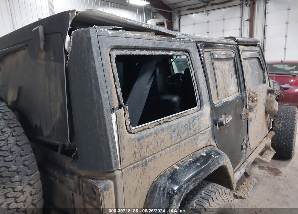 2015 JEEP WRANGLER UNLIMITED SAHARA VIN: 1C4HJWEG5FL653908