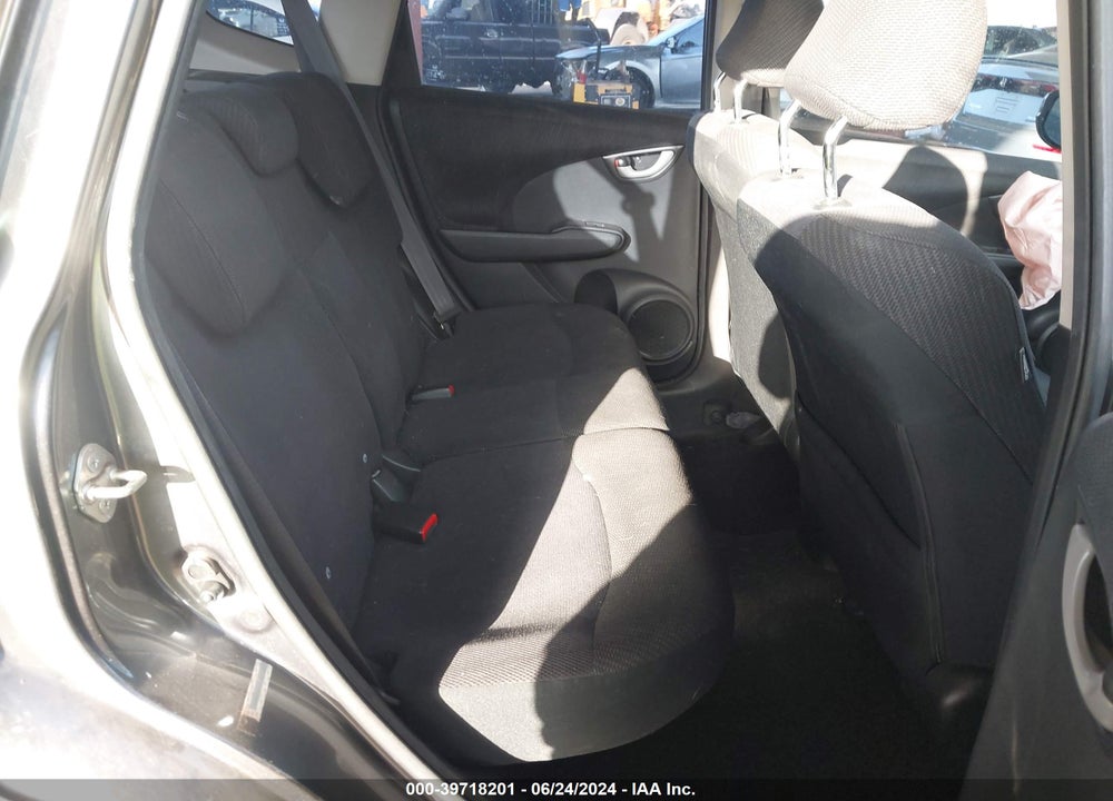 2013 HONDA FIT SPORT VIN: JHMGE8H51DC057146