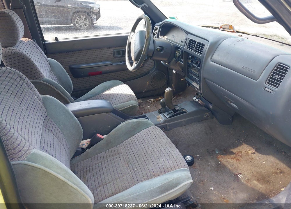1998 TOYOTA TACOMA LIMITED V6 VIN: 4TAWN74N3WZ132678