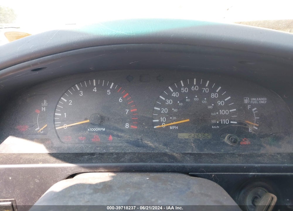 1998 TOYOTA TACOMA LIMITED V6 VIN: 4TAWN74N3WZ132678