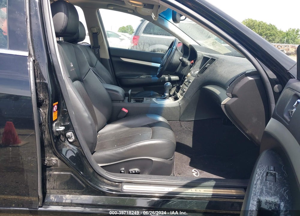 2007 INFINITI G35X VIN: JNKBV61F17M807807