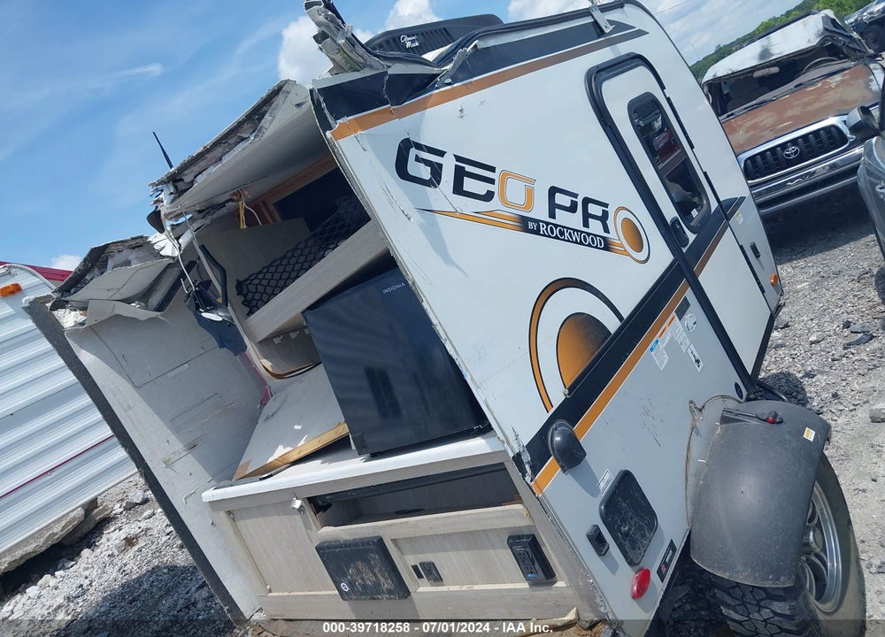 2021 FOREST RIVER ROCKWOOD GEO PRO- MODEL G12RK VIN: 5ZT2RSAC1M3017301