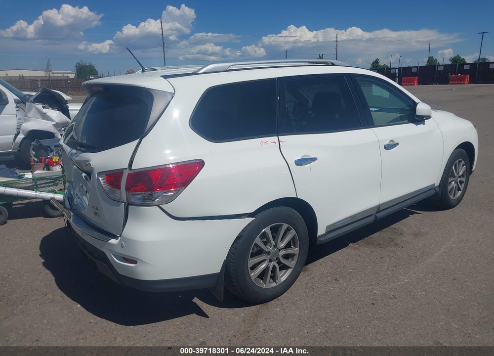 2016 NISSAN PATHFINDER SL VIN: 5N1AR2MM7GC602675