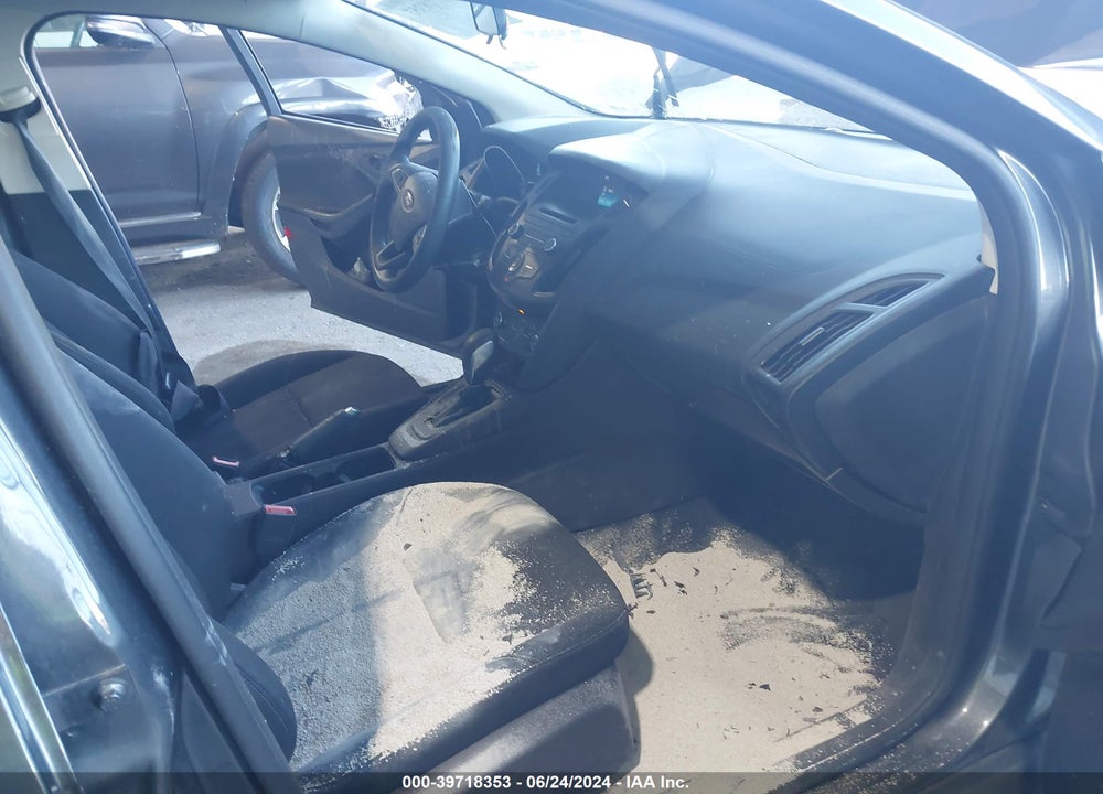 2017 FORD FOCUS S VIN: 1FADP3E2XHL348445