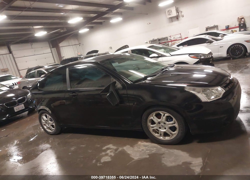 2009 FORD FOCUS SE VIN: 1FAHP32N49W249877