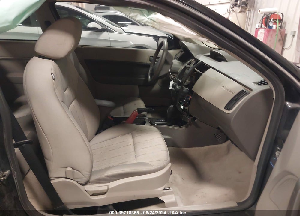 2009 FORD FOCUS SE VIN: 1FAHP32N49W249877