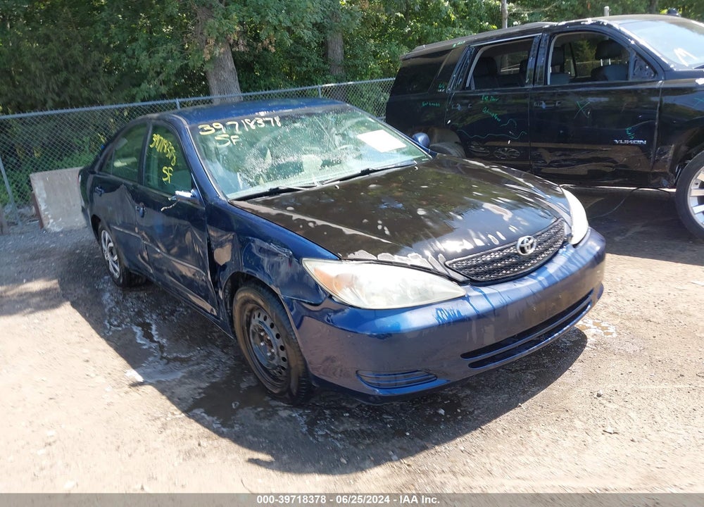 2004 TOYOTA CAMRY XLE VIN: 4T1BE30K14U284584