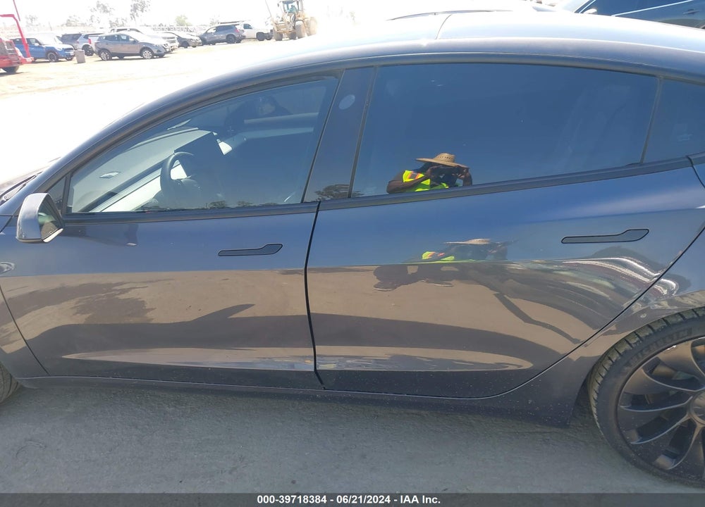 2022 TESLA MODEL 3 PERFORMANCE DUAL MOTOR ALL-WHEEL DRIVE VIN: 5YJ3E1ECXNF208855