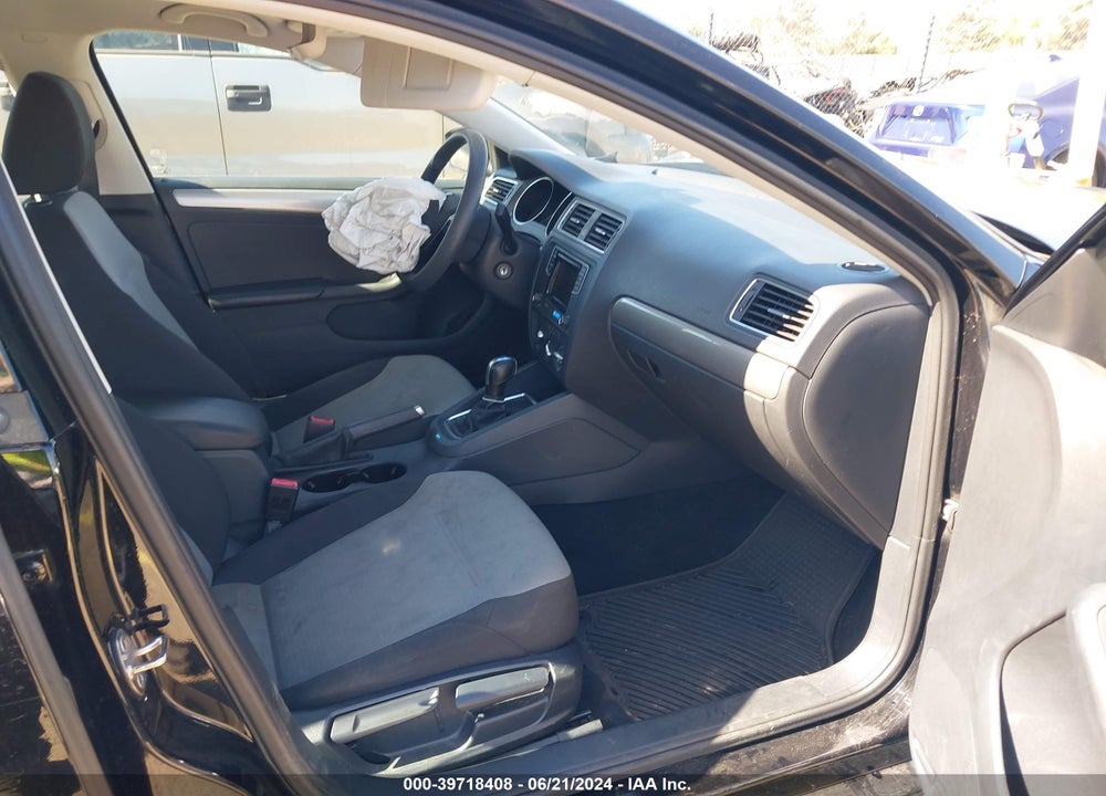 2017 VOLKSWAGEN JETTA 1.4T S VIN: 3VW2B7AJ1HM393144