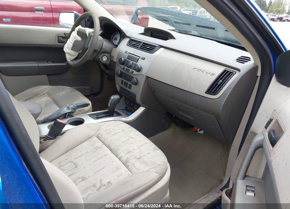 2010 FORD FOCUS SE VIN: 1FAHP3FN1AW231108