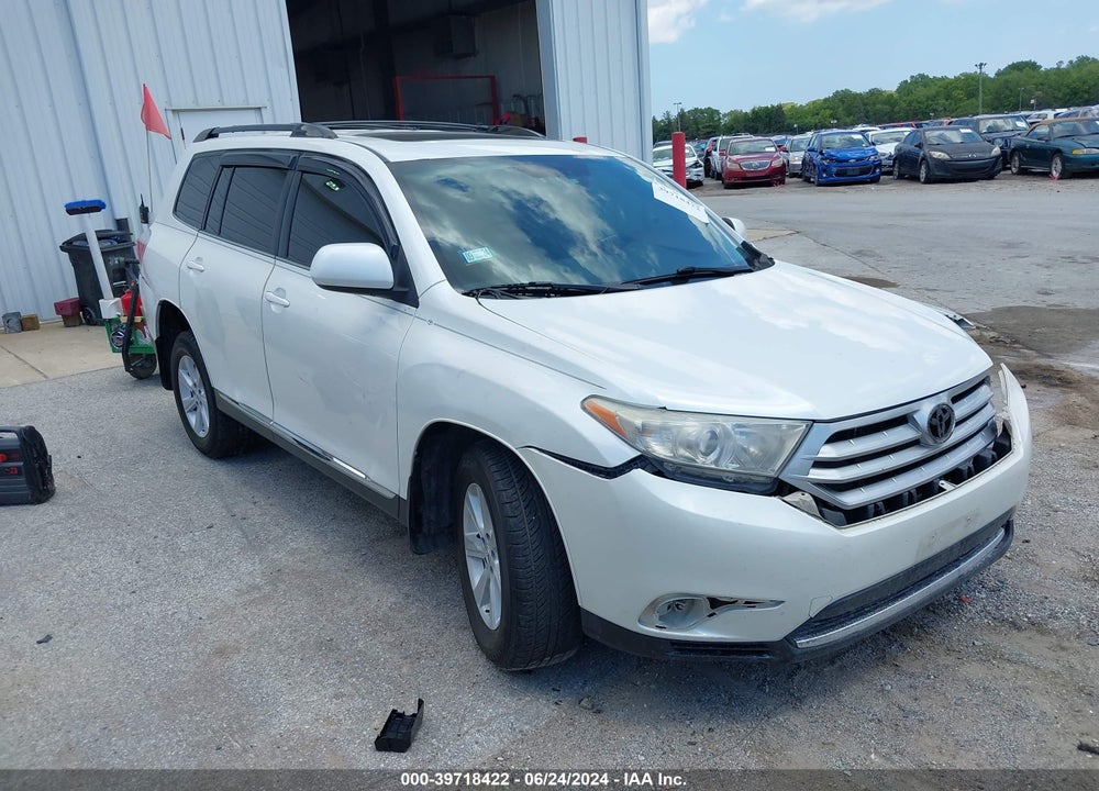 2012 TOYOTA HIGHLANDER SE V6 VIN: 5TDBK3EH8CS140107
